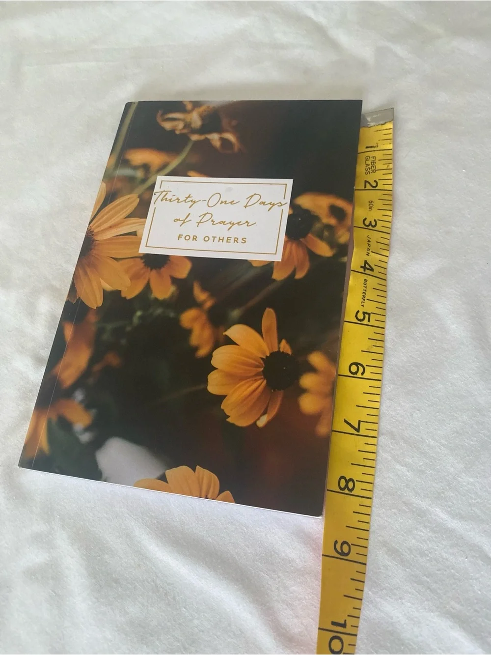 The Daily Grace Co. Thirty-One Days of Prayer for Others Paperback 2022 ISBN